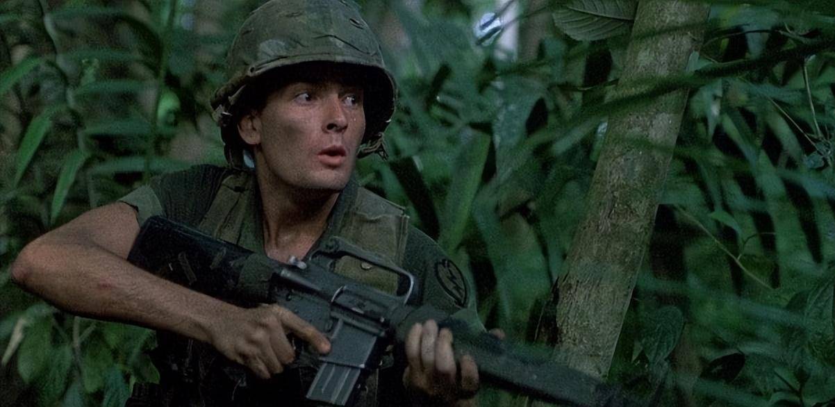 苹果版消消乐辅助
:世界上最经典的越战电影之一《野战排》枪械武器科普盘点-第4张图片-太平洋在线下载
