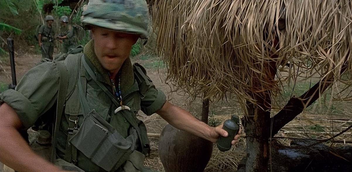 苹果版消消乐辅助
:世界上最经典的越战电影之一《野战排》枪械武器科普盘点-第22张图片-太平洋在线下载