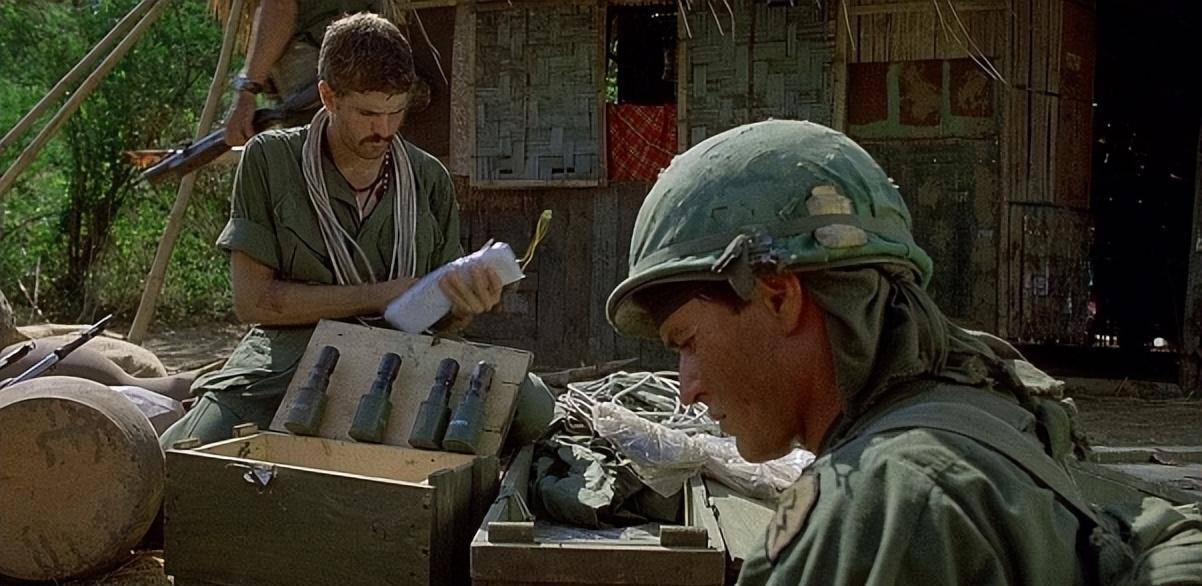 苹果版消消乐辅助
:世界上最经典的越战电影之一《野战排》枪械武器科普盘点-第23张图片-太平洋在线下载