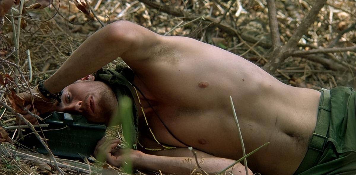 苹果版消消乐辅助
:世界上最经典的越战电影之一《野战排》枪械武器科普盘点-第24张图片-太平洋在线下载